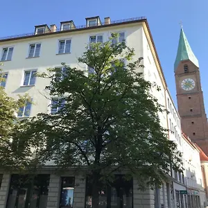 https://hotel-der-tannenbaum.com-bavaria.com